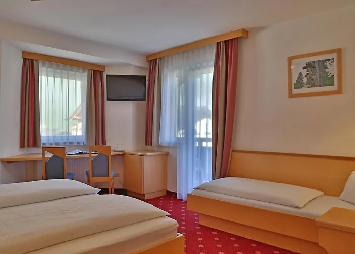 ペンション ポザウナー